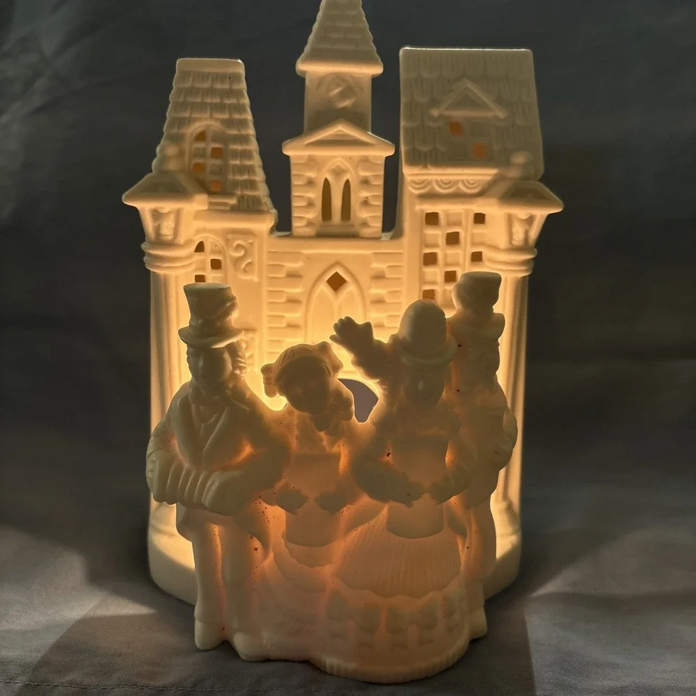 Partylite Village Carolers Tealight Candle Holder White Bisque Christmas